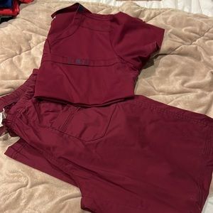 Wonder, wink, scrub set